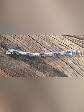 Brighton ❤️Regina Link Bracelet in the silver-purple   Color way - Retired